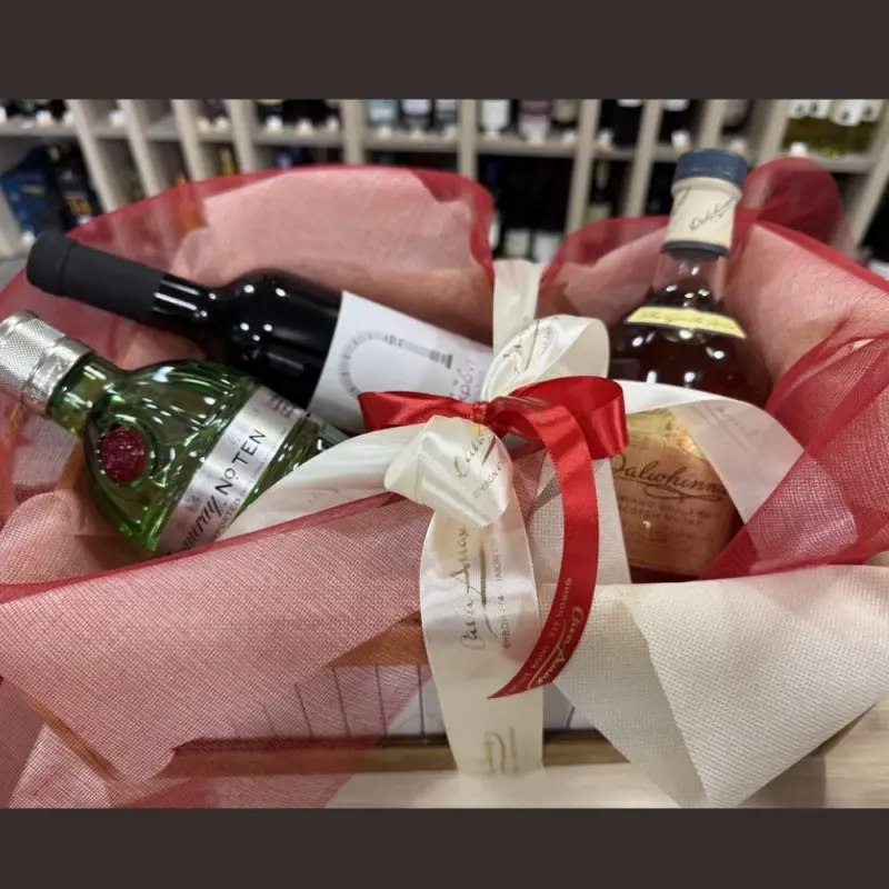 Drinks in a Basket